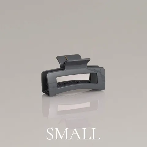 Glansig duvgrå hårklämma Small 6,5 cm