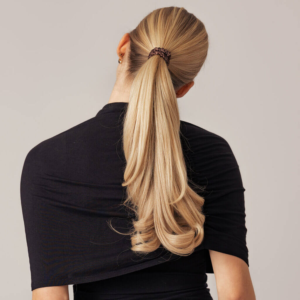 Sidenscrunchie-Chokladbrun-Large-1