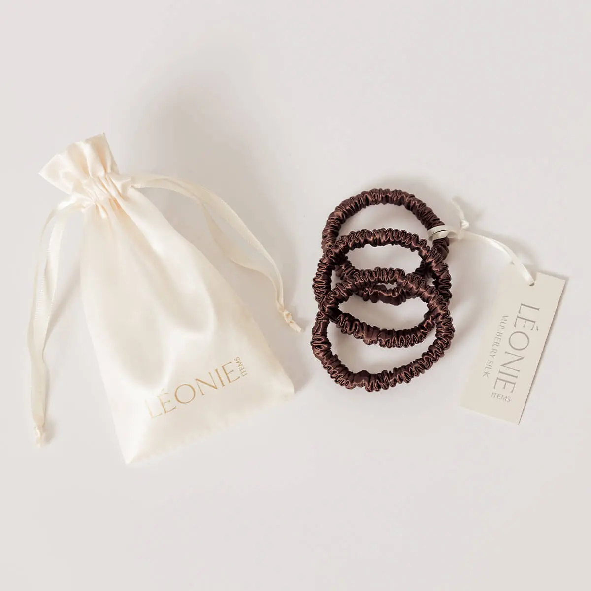 Sidenscrunchie Large Chokladbrun 3-pack