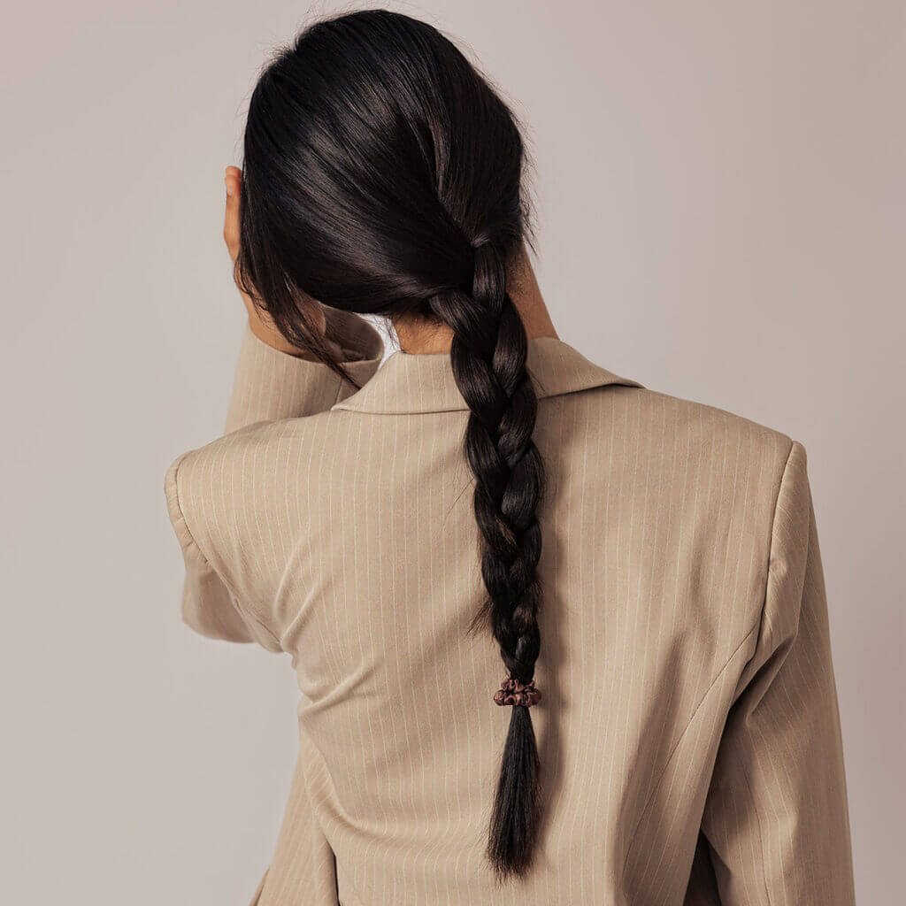 Sidenscrunchie-Chokladbrun-Mini-2