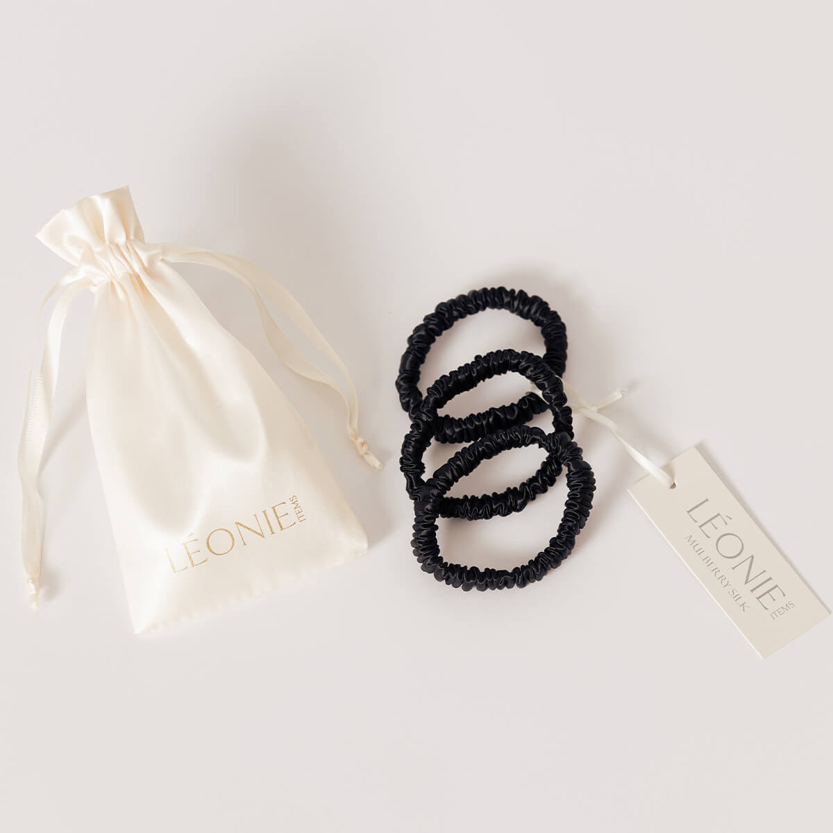 Sidenscrunchie Large Svart 3-pack