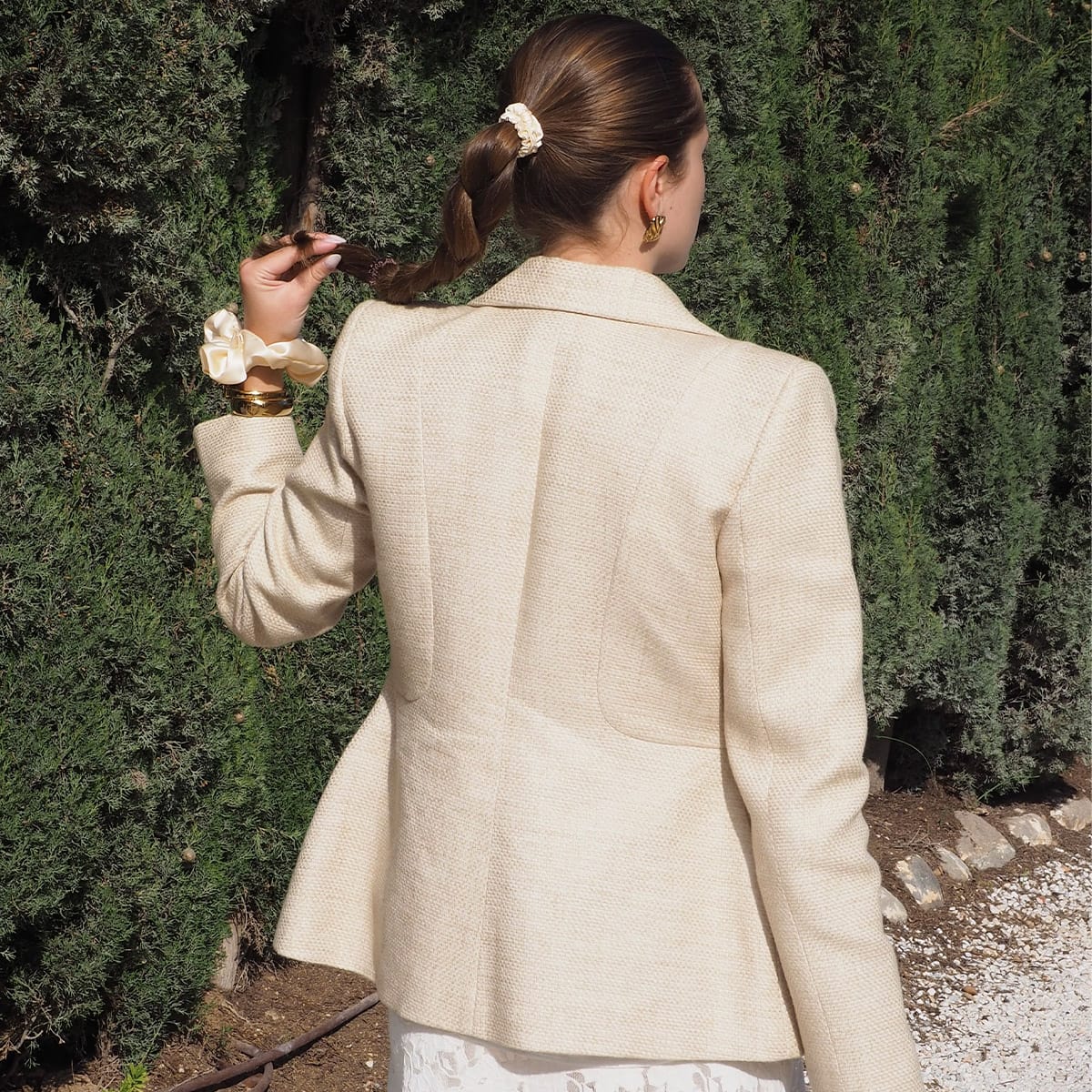 Sidenscrunchie-champagne-larg-&-fluffig-1